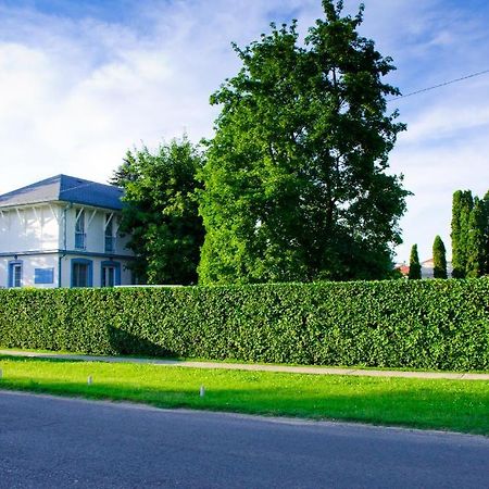Samson Apartment Hajduszoboszlo Bagian luar foto